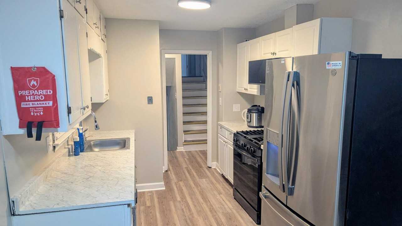 Foxwood House - Photo 4 of 10