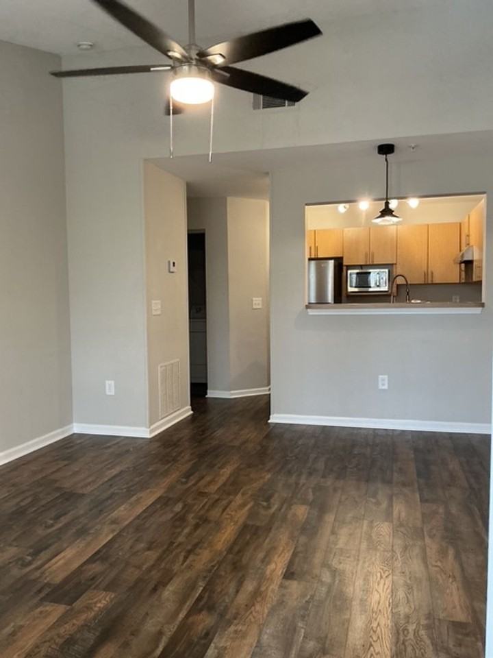 211 North Ave - Photo 6 of 26