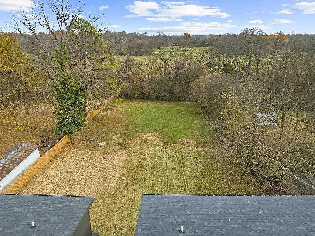 WOOD STREET PROPERTY - Photo 6 of 8