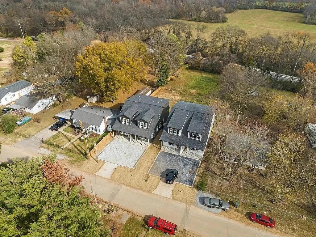 WOOD STREET PROPERTY - Photo 7 of 8