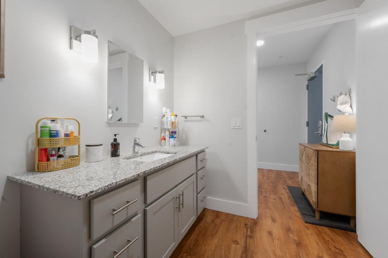 1585 Hertel Ave - Photo 3 of 30