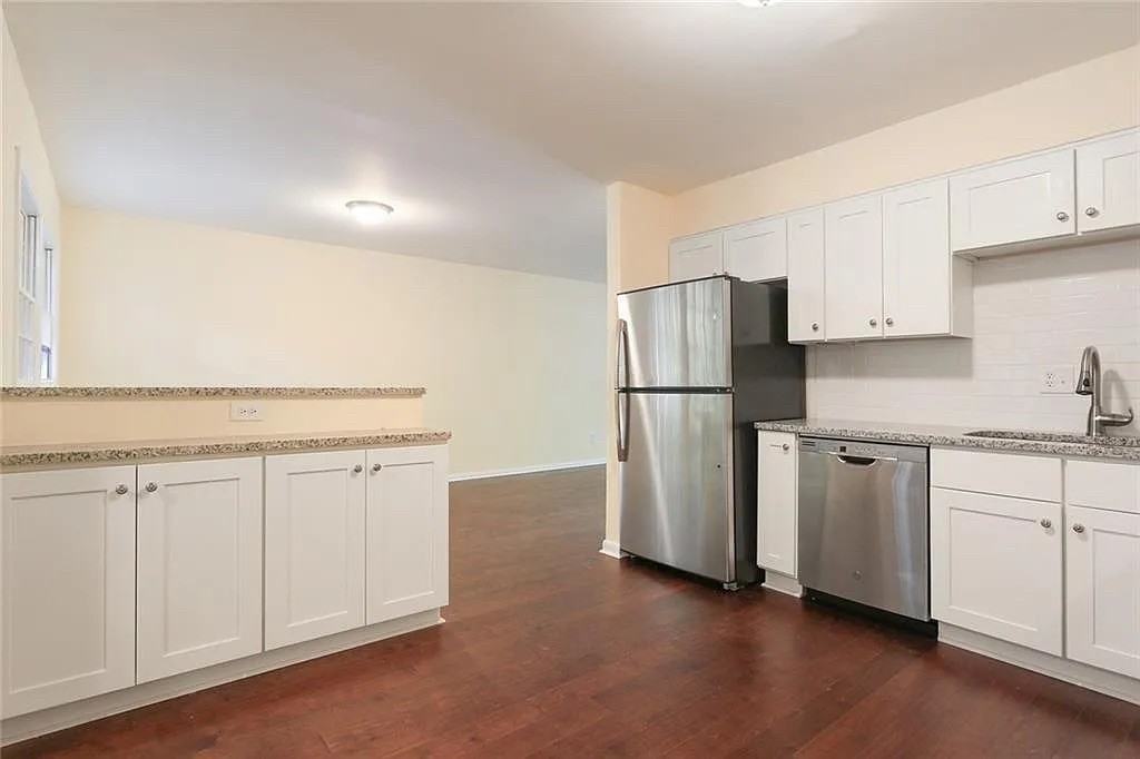 2270 Shawnee Trl - Photo 7 of 20