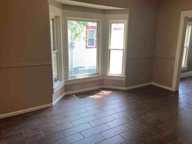 812 N Minnesota Ave #1 - Photo 4 of 11