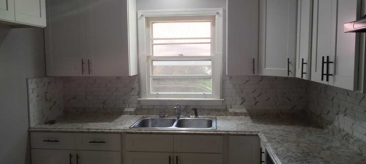 102 Batiste Garden Cir - Photo 3 of 19