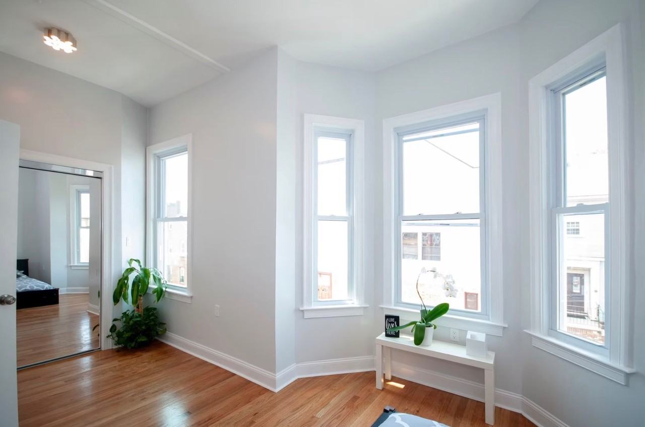 80 Marion St - Photo 5 of 20