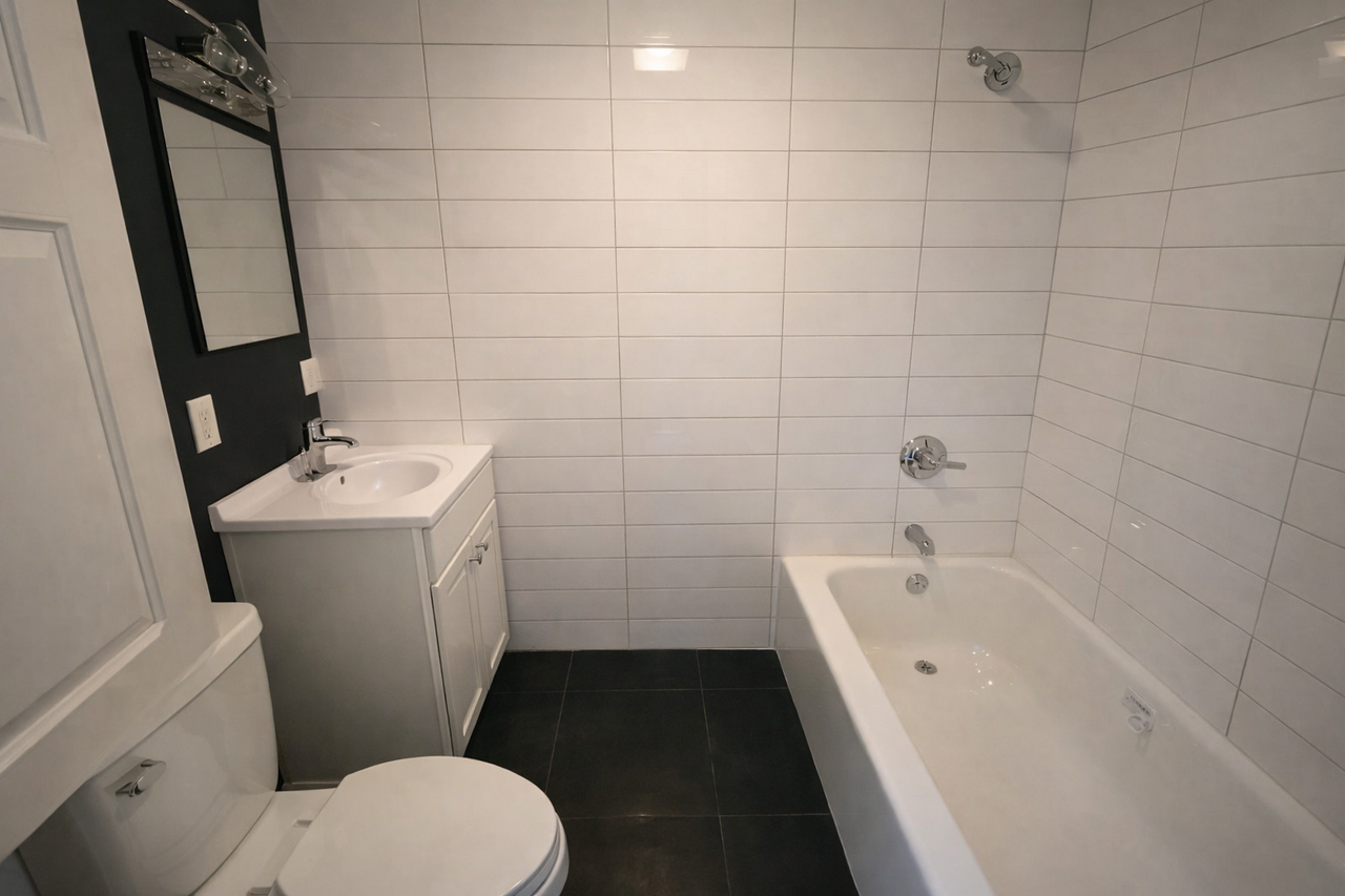 1049 Jefferson Ave #1 - Photo 6 of 7