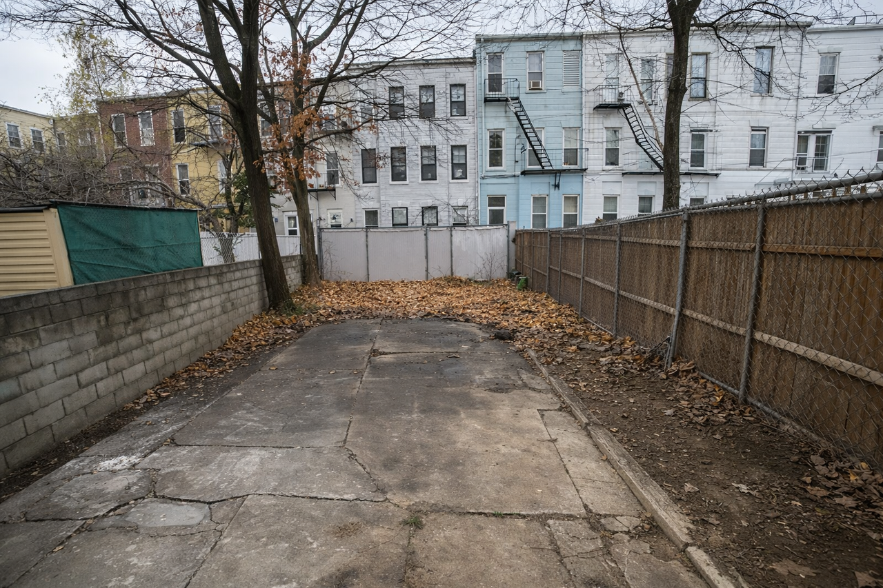 1049 Jefferson Ave #1 - Photo 7 of 7