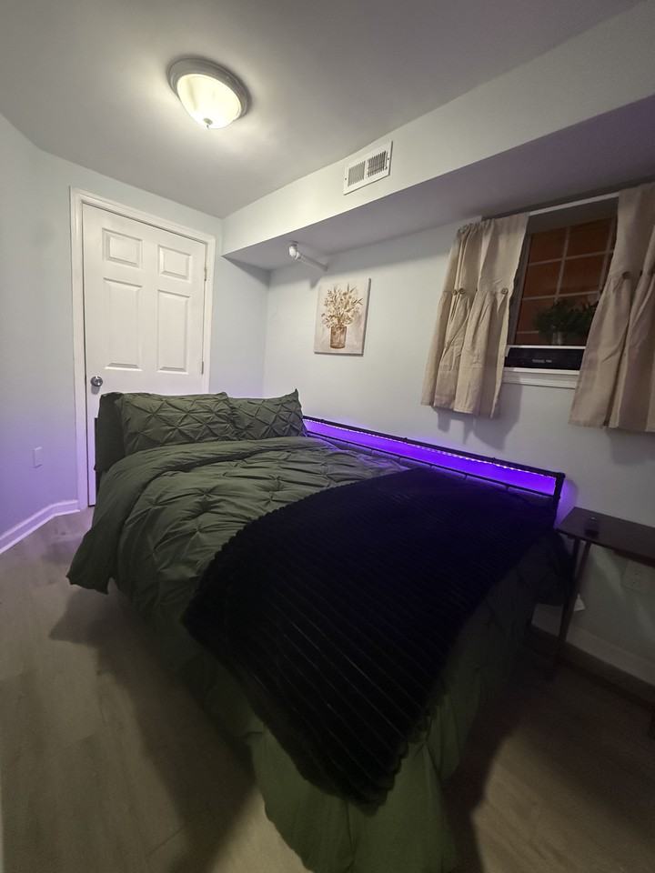 147 S Morley St #B - Photo 4 of 13