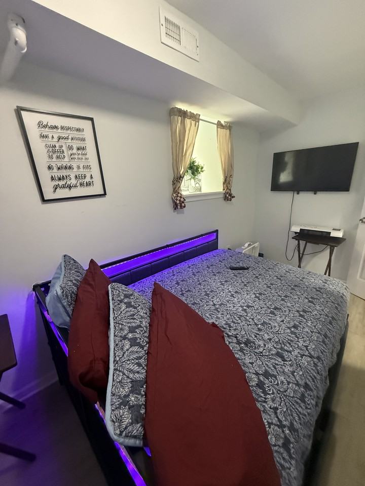 147 S Morley St #B - Photo 5 of 13