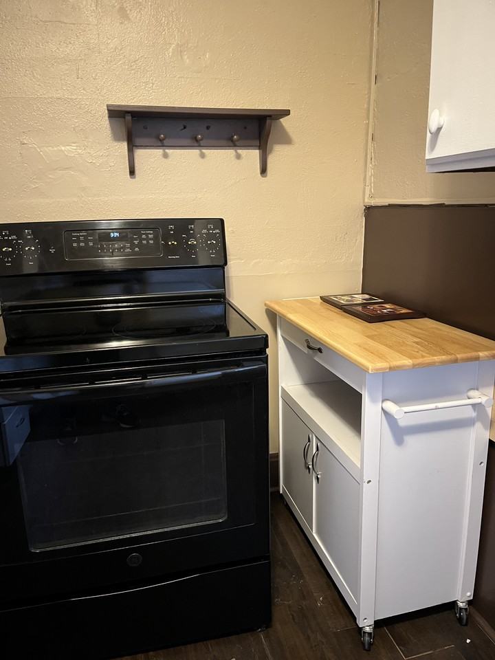 802 N River St #2 - Photo 4 of 9