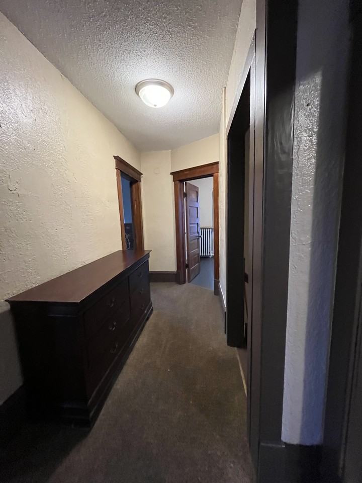 802 N River St #2 - Photo 6 of 9