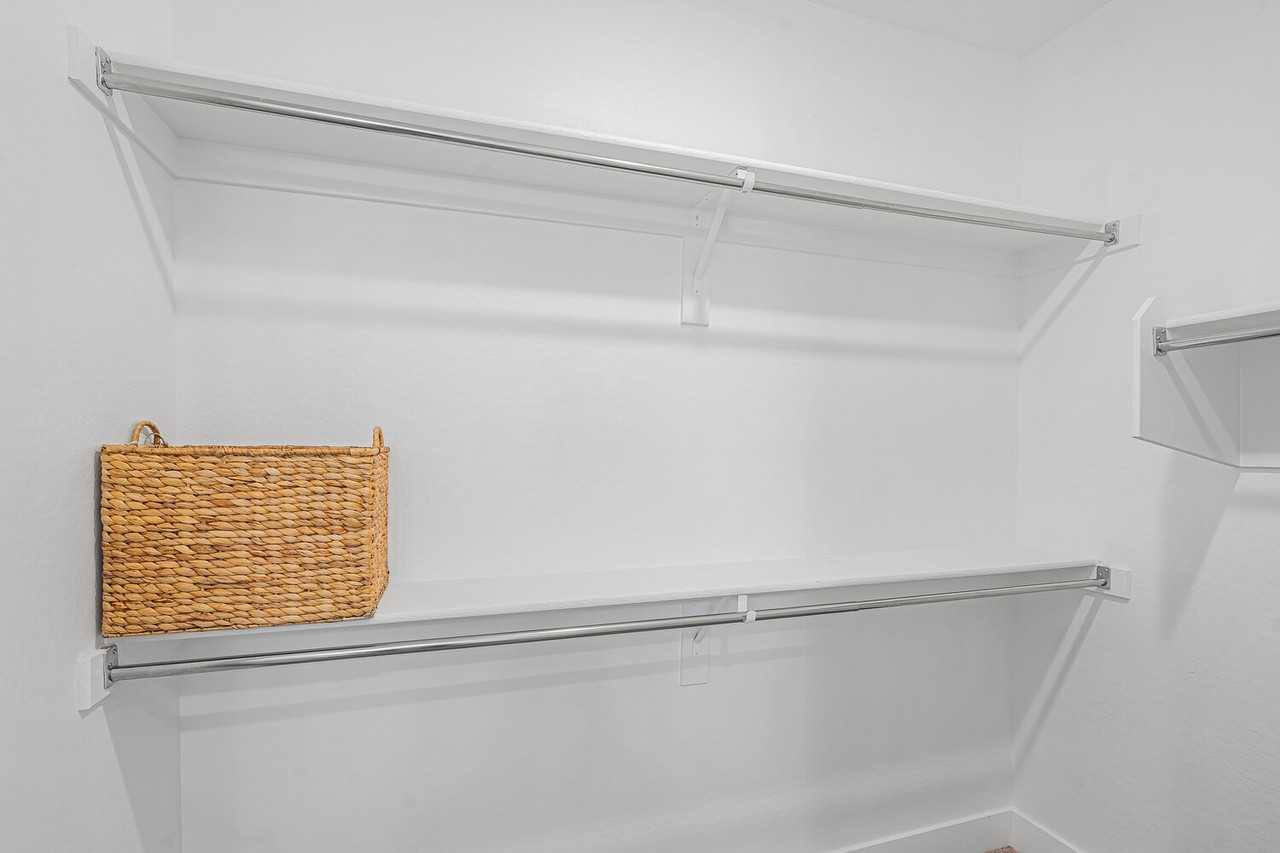 1247 E Colter St #5 - Photo 7 of 33