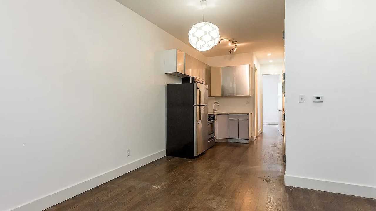 222 Suydam St #3 - Photo 5 of 8