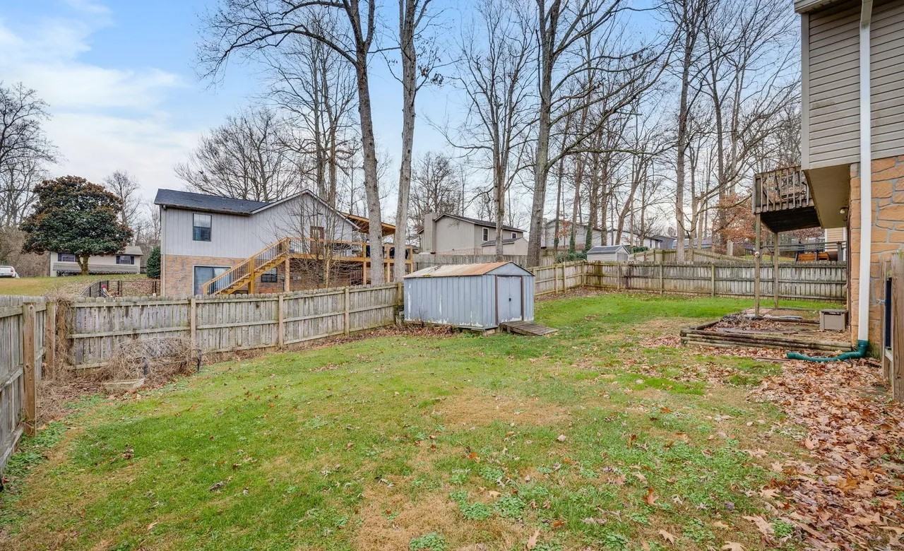 1813 Todd Dr #NA - Photo 4 of 28