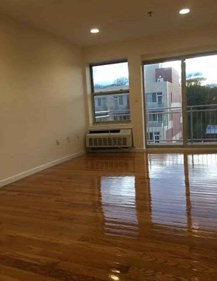 8265 116th St #603 - Photo 7 of 15