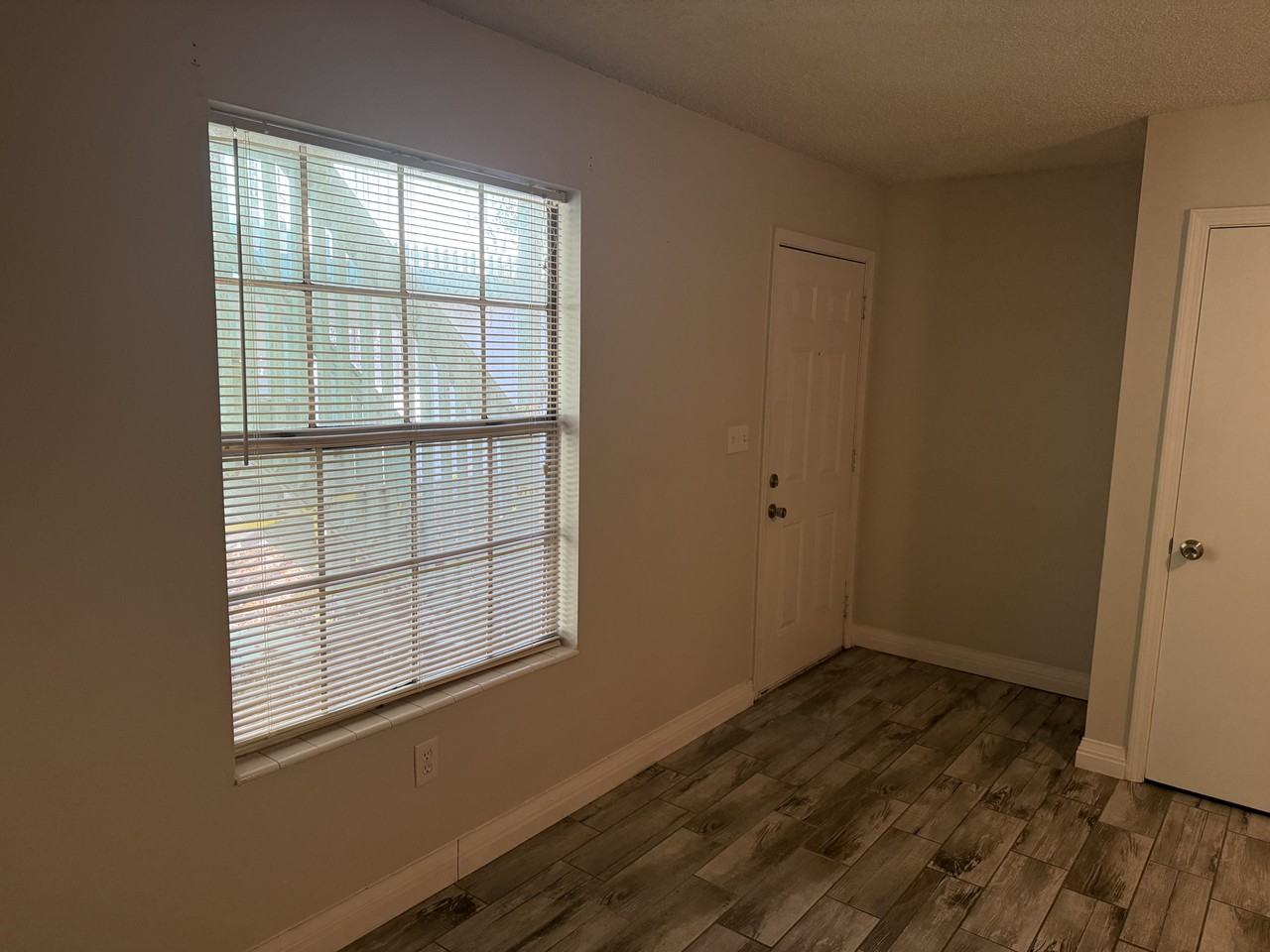 8024 Stark Ave #B - Photo 3 of 8