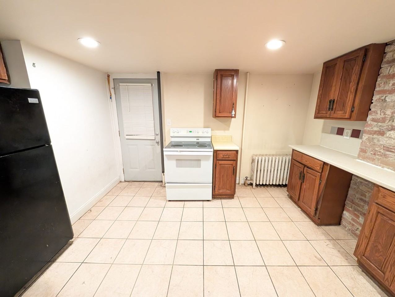 359 S River St #1 - Photo 3 of 10