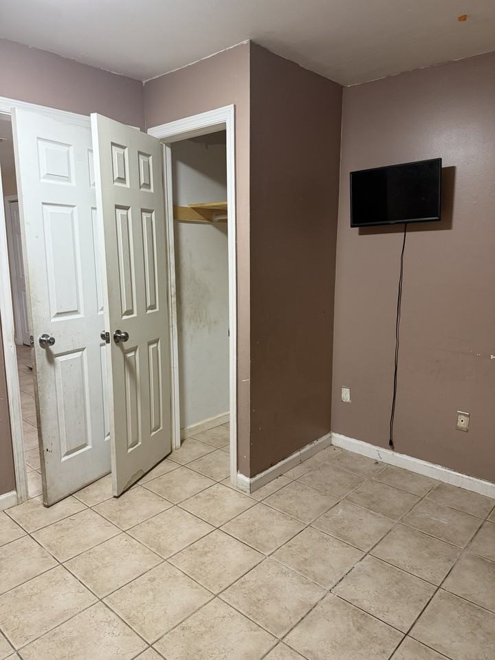 20 S 14th St #1 - Photo 7 of 7