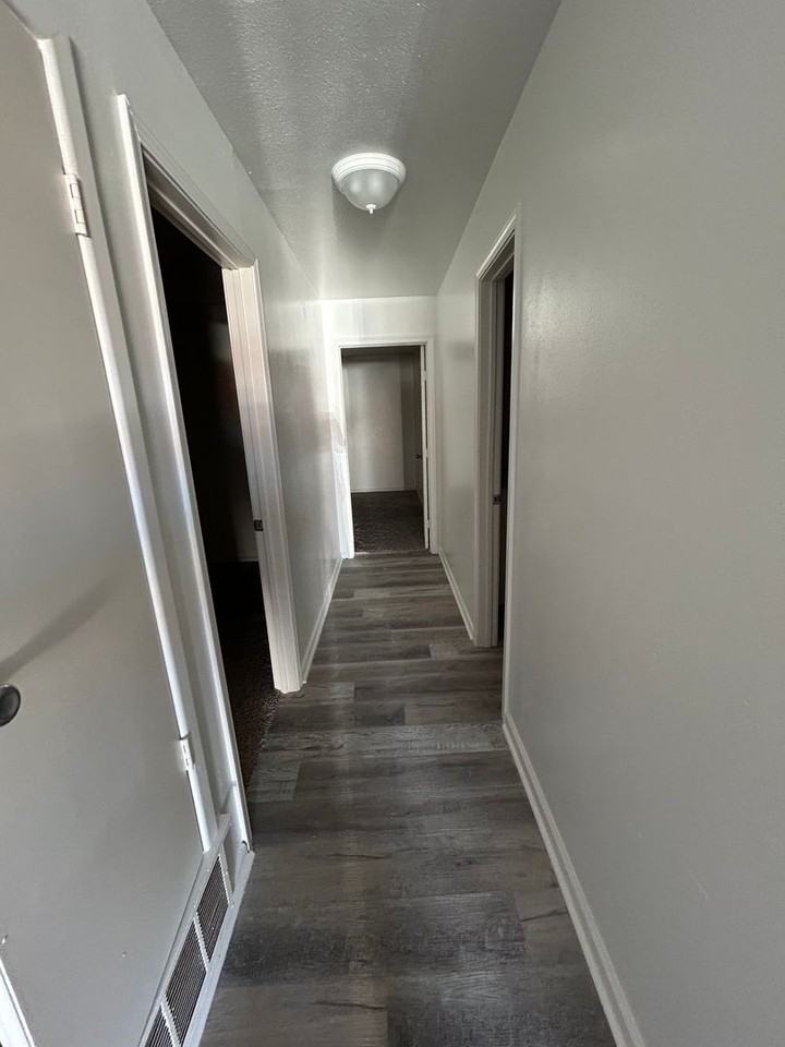 2109 51st Street - Photo 3 of 20