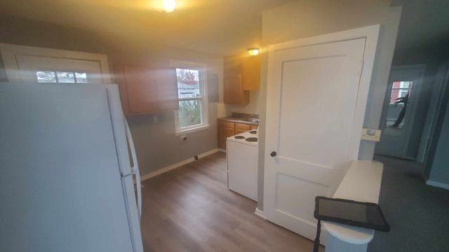 170 W Sumner Ave #1 - Photo 5 of 9