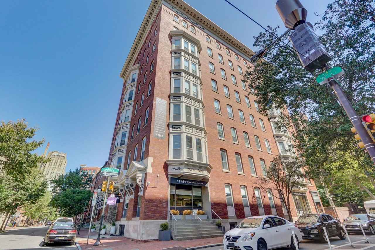 Franklin House Apartments - Photo 2 of 10