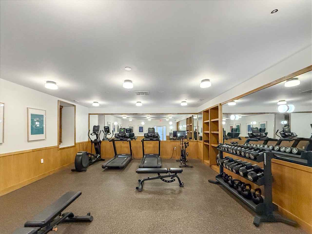 Franklin House Apartments - Photo 4 of 10