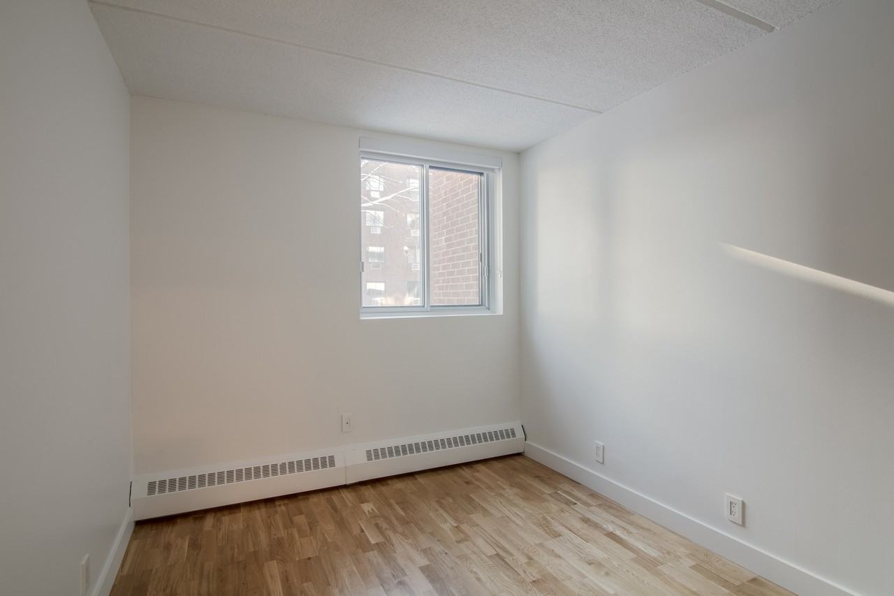 4800 Boulevard de Maisonneuve West - Photo 7 of 50