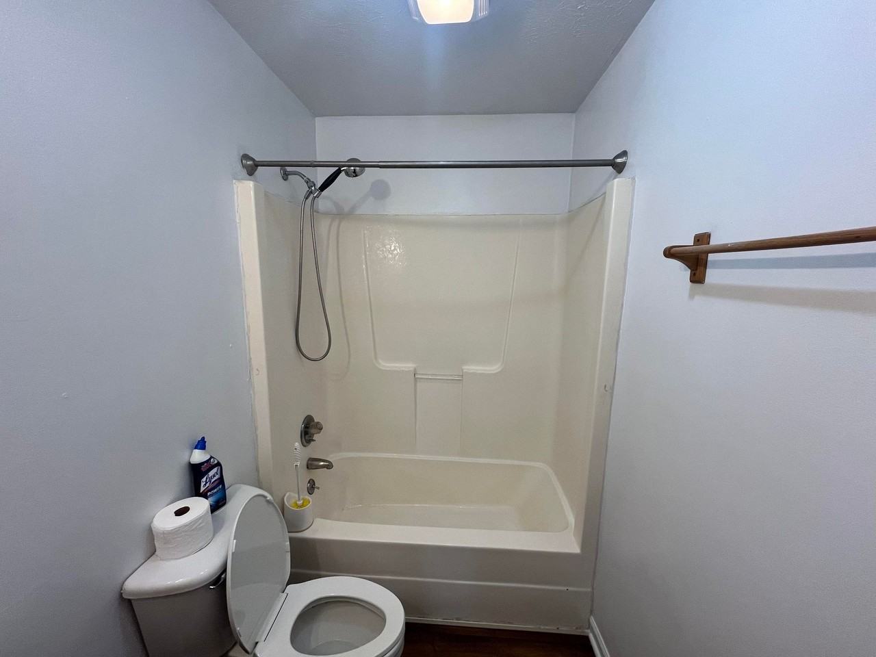 419 S Home Ave #1 - Photo 3 of 16