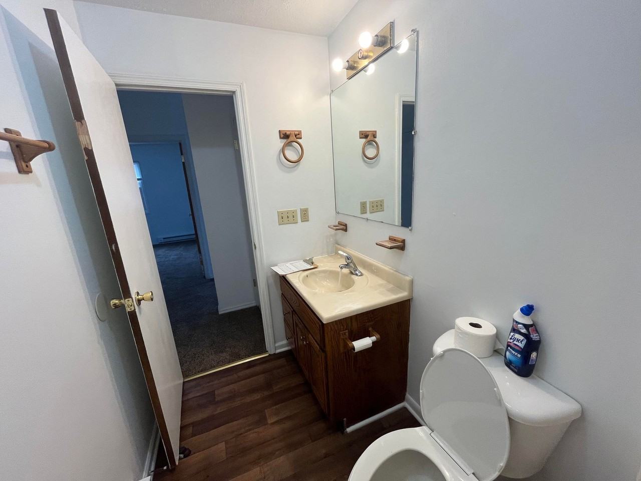 419 S Home Ave #1 - Photo 4 of 16