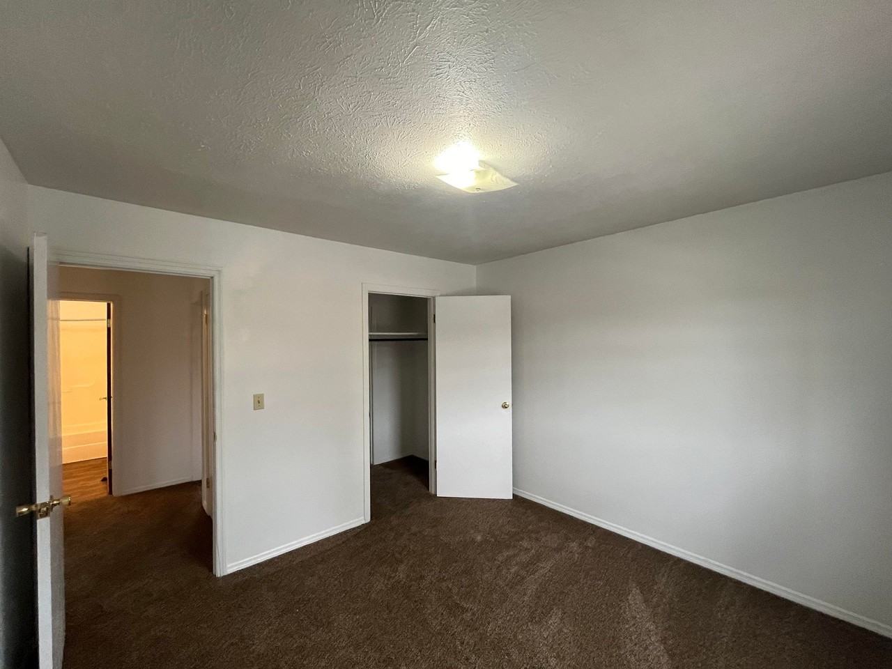 419 S Home Ave #1 - Photo 7 of 16