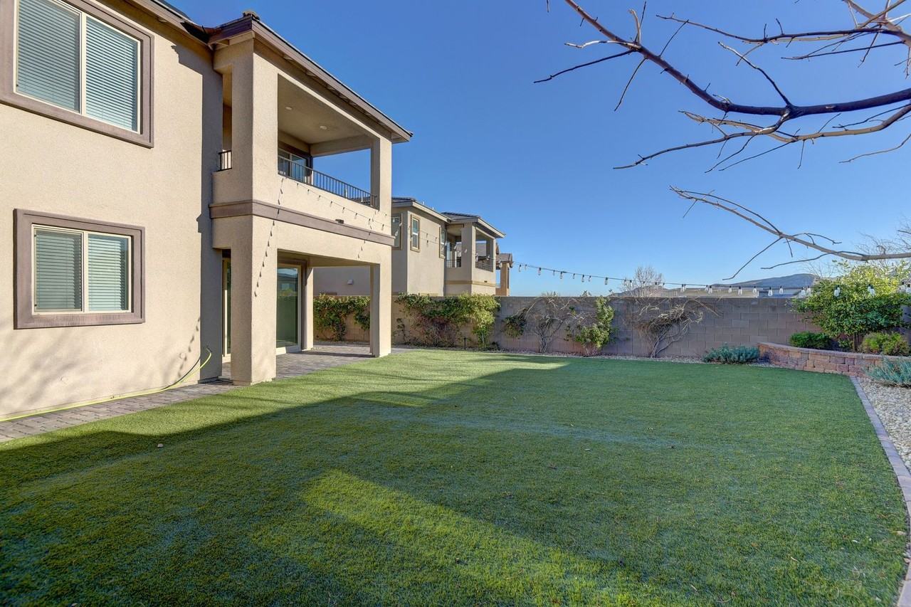 727 Foreign Reef Way - Photo 2 of 27