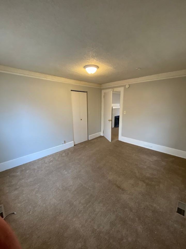 21 Crestone Dr - Photo 4 of 18