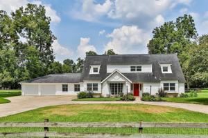 featured image of 5511 Greentree Dr