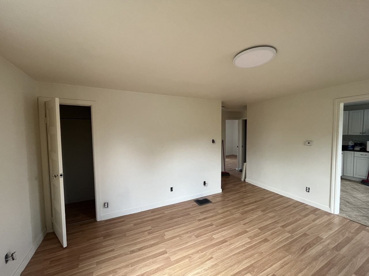 14 Ruth St #1UP - Photo 5 of 9