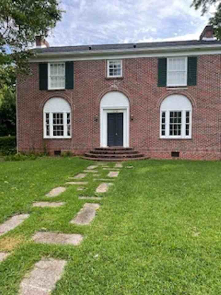 1539 Isabel Ct - Photo 3 of 17