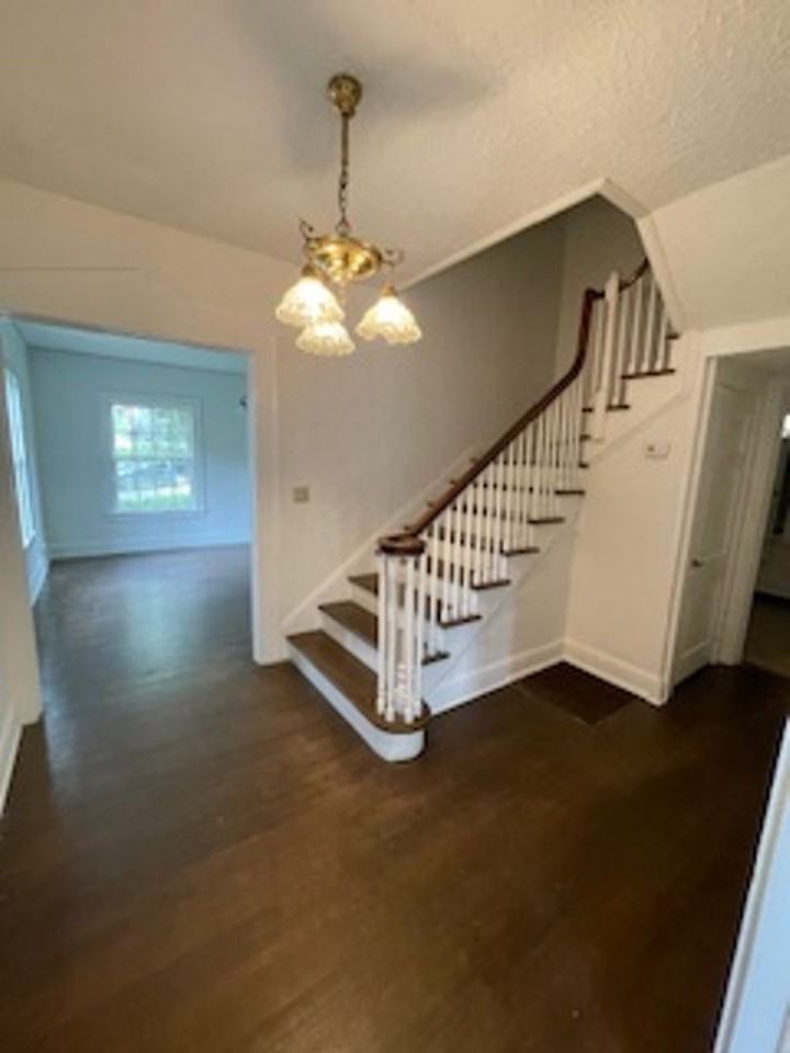 1539 Isabel Ct - Photo 5 of 17