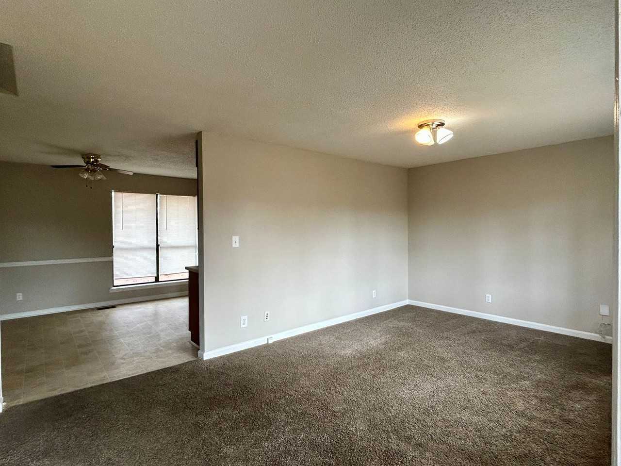 1 Robin Ct - Photo 2 of 25