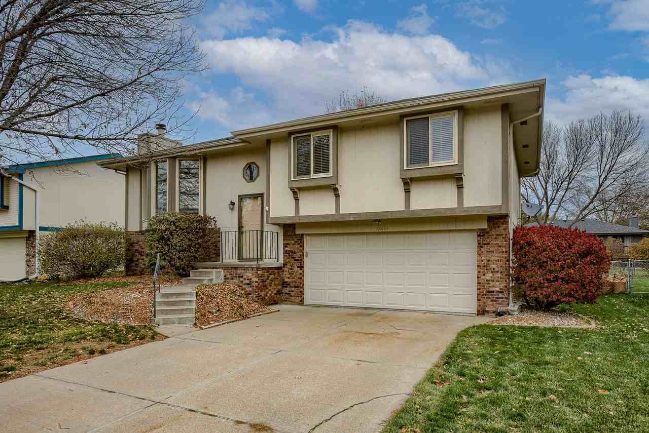 15230 Ontario St - Photo 2 of 25