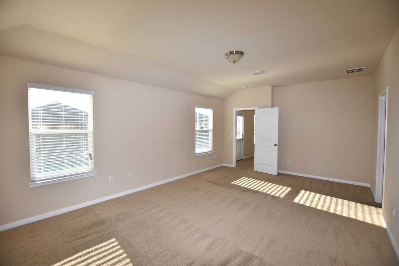 165 Dusky Thrush Dr - Photo 7 of 13