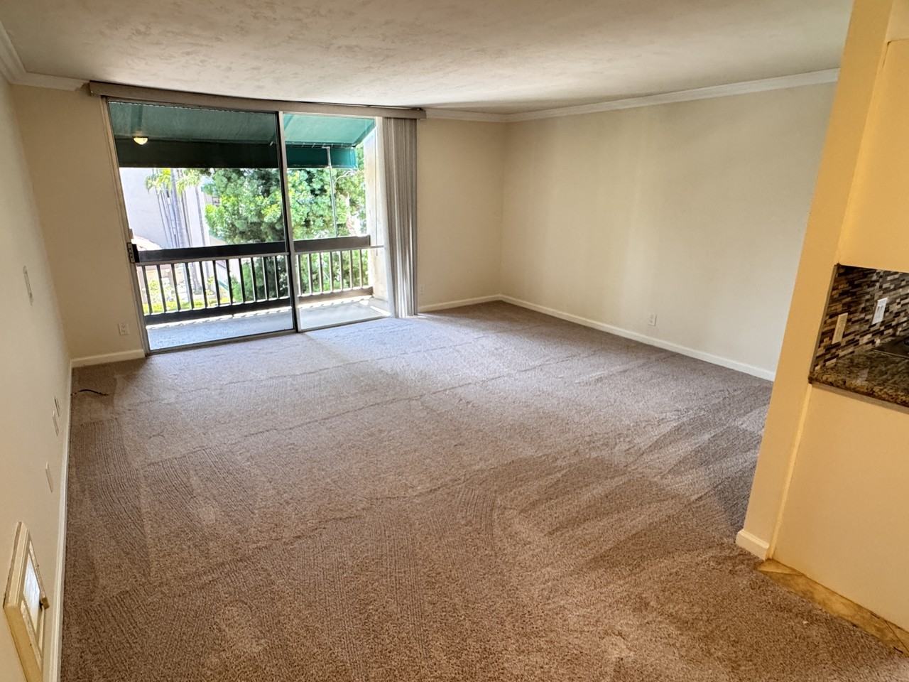 6455 La Jolla Blvd #309 - Photo 7 of 19