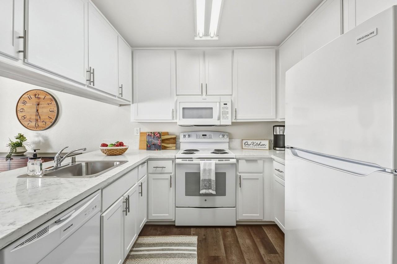 Aspen Village Apartments - Photo 7 of 21