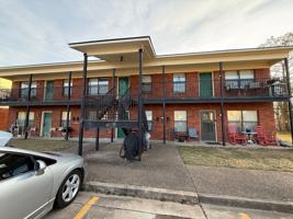 featured image of 2239 Alma Blvd