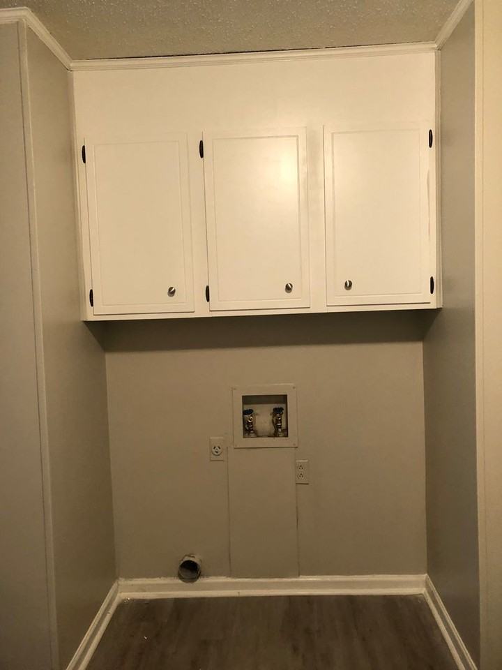 1310 Linwood Rd - Photo 3 of 11