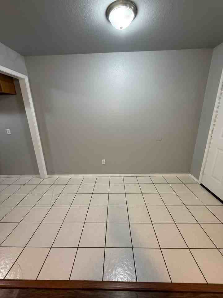 1104 N 46th St - Photo 7 of 10