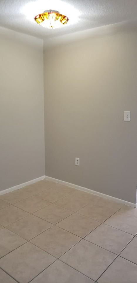 525 Conway Rd - Photo 7 of 28