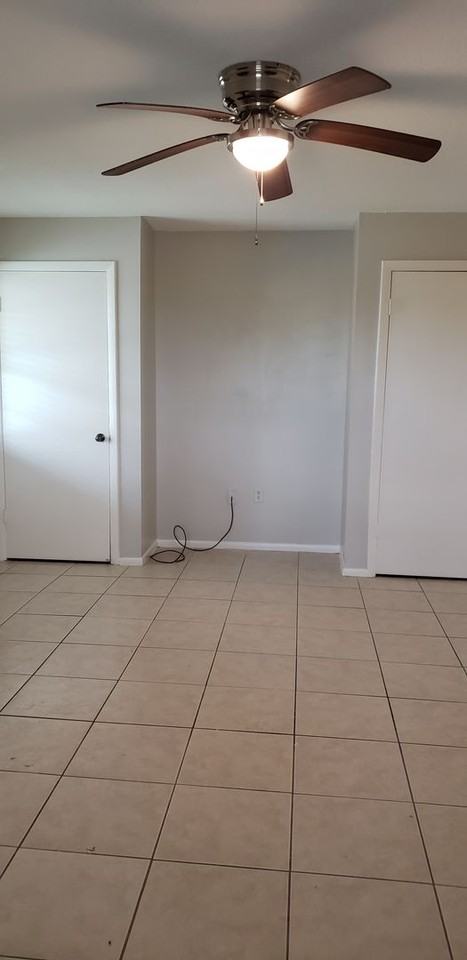 525 Conway Rd - Photo 7 of 26