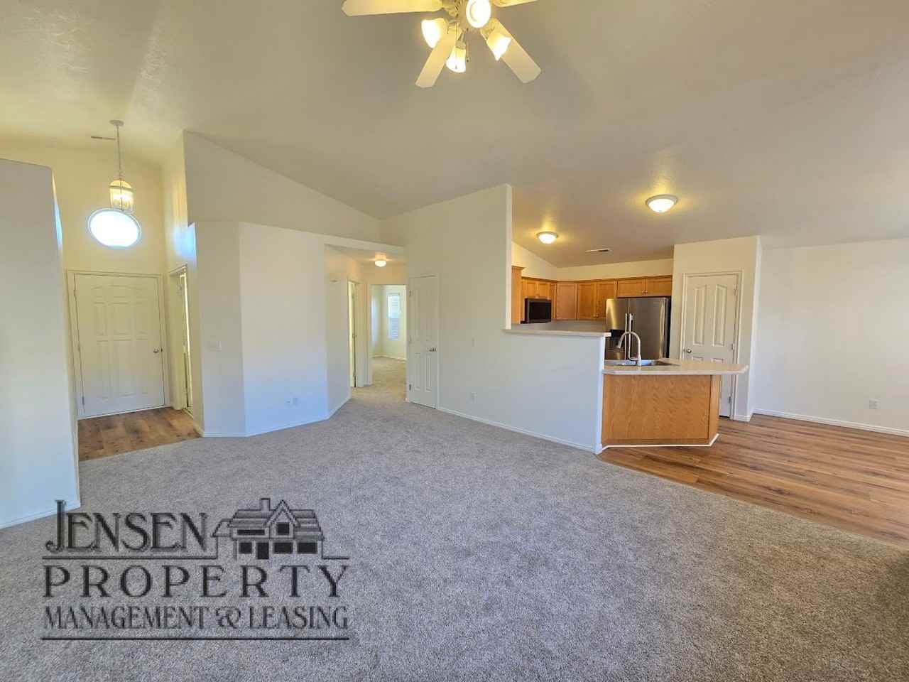 740 S 200 E #12 - Photo 7 of 31