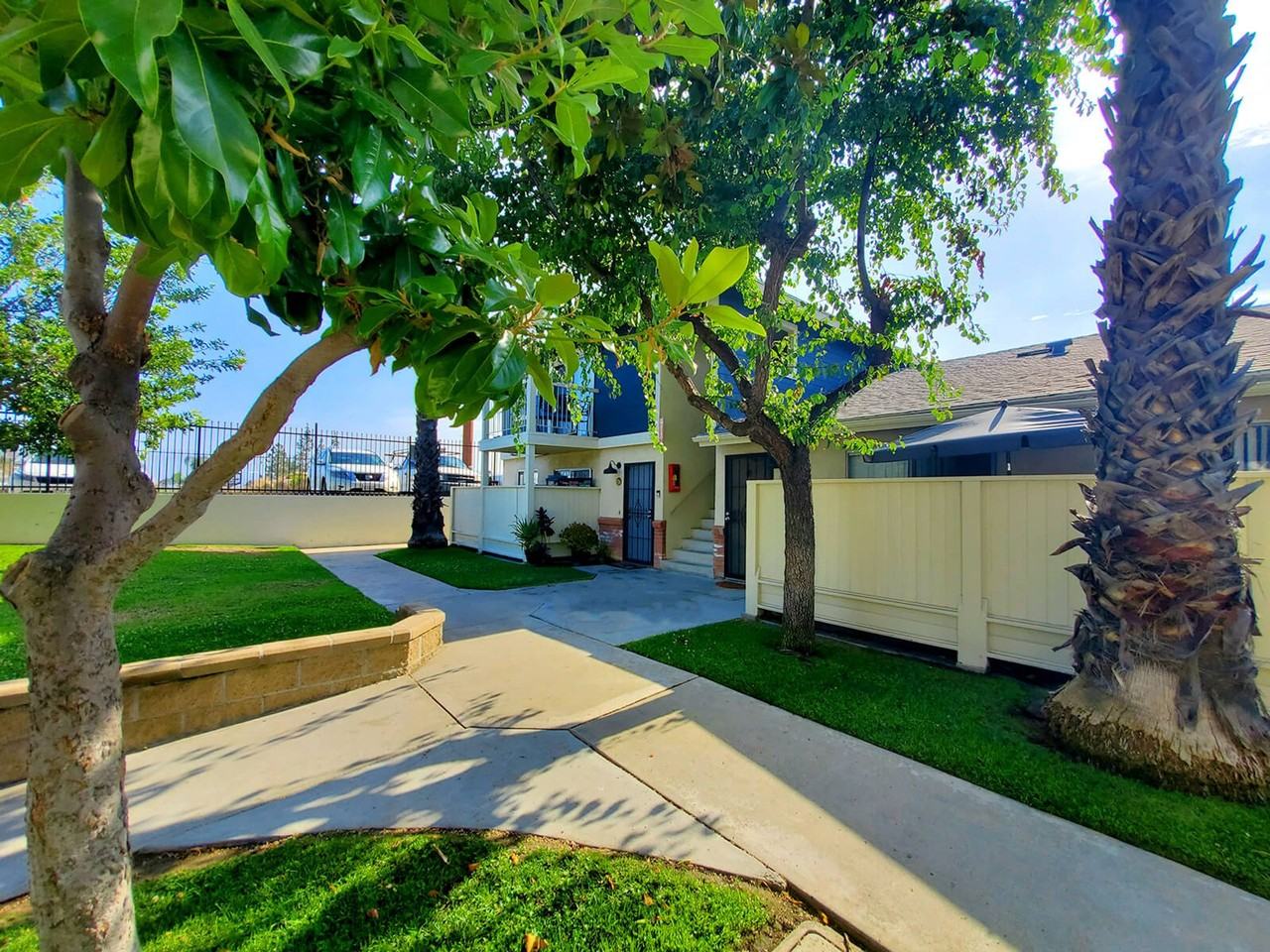 Palm Villas - Photo 4 of 4