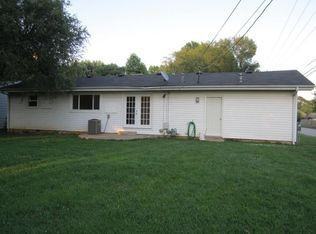 1953 S Missouri Ave - Photo 2 of 18