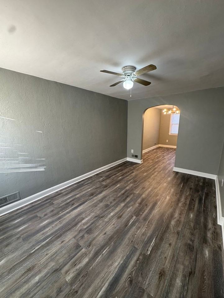 1415 Broening Hwy - Photo 2 of 10